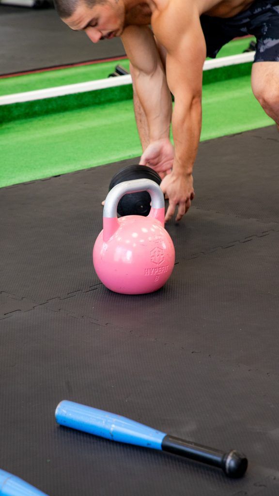 entrenamiento con kettlebell en arcos de la frontera